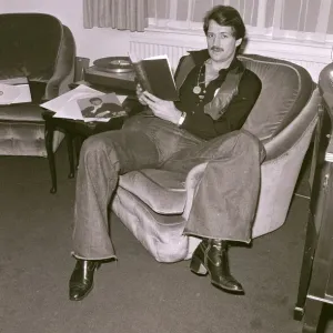 Frank Worthington Leicester and England footballer seen here at his Leicester flat Frank Worthington Leicester and England footballer seen here at his Leicester flat