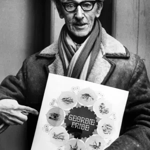 Frankie Burns, Tyneside Comedian. 11th September 1976 Frankie Burns, Tyneside Comedian. 11th September 1976
