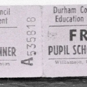 Biglietto di Pasto Scuola Gratuito dal Dipartimento dell'Educazione del Consiglio della Contea di Durham Circa Settembre. Biglietto di Pasto Scuola Gratuito dal Dipartimento dell'Educazione del Consiglio della Contea di Durham Circa Settembre.