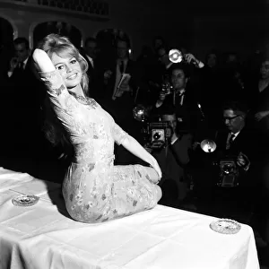 French film actress Brigitte Bardot in England to make a new film "