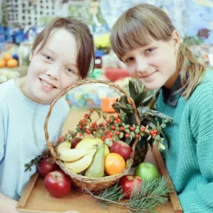 Fruto de la tierra... Alumnos del Colegio Paddock Junior, Infant y Nursery Claire Rydings. Fruto de la tierra... Alumnos del Colegio Paddock Junior, Infant y Nursery Claire Rydings.