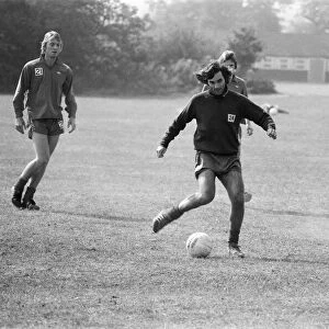 Fulham in training 1976. George Best and Rodney Marsh train with Fulham on 6th September