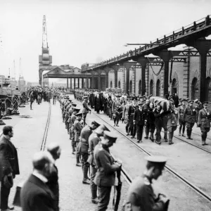 Funeral of the Unknown Warrior. 11 / 11 / 1920 Funeral procession at Dover
