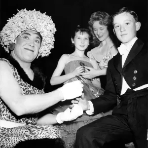 Future Carry On star, Peter Butterworth, presents prizes to winners of the Sunday Sun Future Carry On star, Peter Butterworth, presents prizes to winners of the Sunday Sun