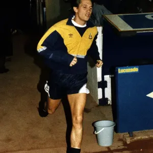 Gary Lineker football TV Presenter running out the tunnel on to the pitch
