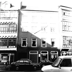 A general picture of Newcastle Quayside featuring Bessie Surtees house, Sandhill A general picture of Newcastle Quayside featuring Bessie Surtees house, Sandhill