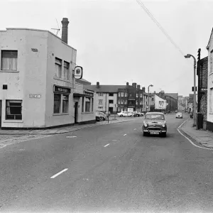 General scenes of Lumb Lane, Bradford, West Yorkshire. 17th September 1971 General scenes of Lumb Lane, Bradford, West Yorkshire. 17th September 1971