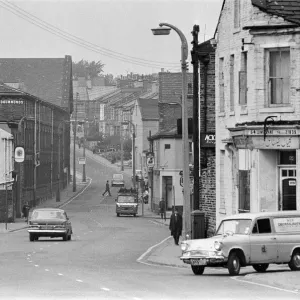 General scenes of Lumb Lane, Bradford, West Yorkshire. 17th September 1971 General scenes of Lumb Lane, Bradford, West Yorkshire. 17th September 1971