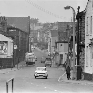 General scenes of Lumb Lane, Bradford, West Yorkshire. 17th September 1971 General scenes of Lumb Lane, Bradford, West Yorkshire. 17th September 1971
