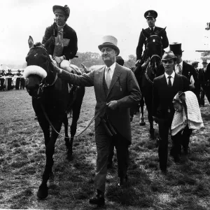 Mill Reef Wins the 1971 Epsom Derby Print