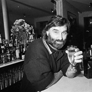 George Best inside his new wine bar in London called Besties - 17 / 01 / 1989