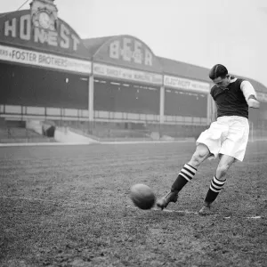 George Edwards Aston Villa FC Print Circa 1946-47