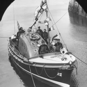The George Elmy lifeboat launches on a trial run. 1st June 1950 The boat The George Elmy lifeboat launches on a trial run. 1st June 1950 The boat