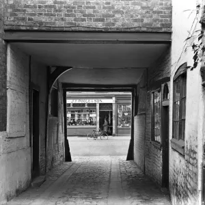 George Inn yard, Uxbridge, London (formerly Middlesex) looking towards F. F George Inn yard, Uxbridge, London (formerly Middlesex) looking towards F. F