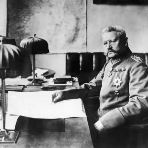 German Field Marshal Paul von Hindenburg (2 October 1847 e 2 August 1934