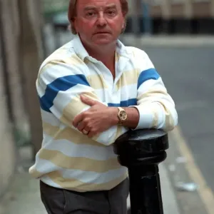 GERRY MARDSEN, SINGER 19 / 04 / 1989 GERRY MARDSEN, SINGER 19 / 04 / 1989
