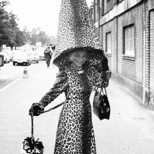 Gertrude Shilling in Giraffe Hat Print 1971 Royal Ascot Gertrude Shilling in Giraffe Hat Print 1971 Royal Ascot