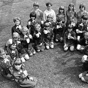 The girls from the 1st Teesville Brownie pack from Eston. 2nd June 1982