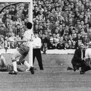 Glasgow Rangers 5 v Morton 0. Scottish League Cup final match at Hampden Park