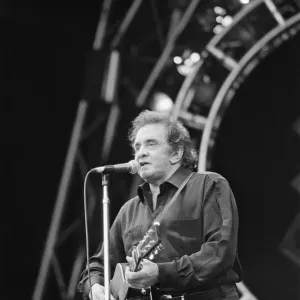 Glastonbury Festival 1994. Pictures shows Johnny Cash performing on The Pyramid Glastonbury Festival 1994. Pictures shows Johnny Cash performing on The Pyramid