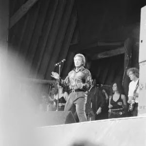 Glastonbury Festival, Pilton, Somerset. Tom Jones Glastonbury Festival, Pilton, Somerset. Tom Jones
