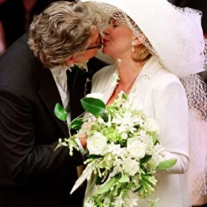 Gloria Hunniford marries Stephen Wey 5 September 1998 at Hever Castle Church today in