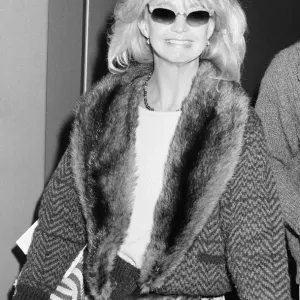Goldie Hawn, American actress at London Heathrow Airport, November 1987 Goldie Hawn, American actress at London Heathrow Airport, November 1987