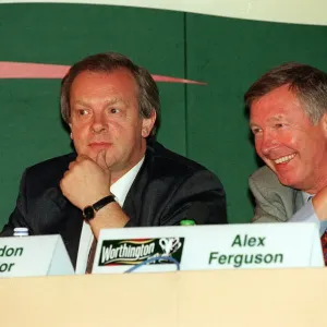 Gordon Taylor Agosto 1998 Secretario PFA - Asociación de Futbolistas Profesionales - con.