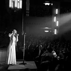 Gracie Fields seen here performing at the Dorchester Hotel Circa. January 1938 OL305G