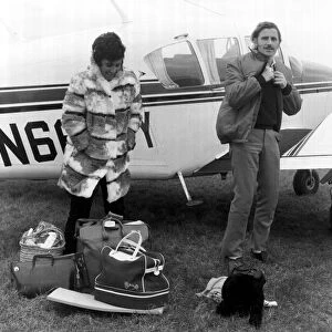 Graham Hill and his wife, Bette beside the plane that crashed in 1975 Hill