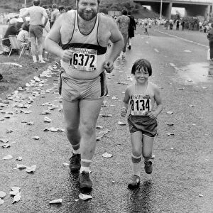 Great North Run, 17 June 1984 - The big and the small - hannah York