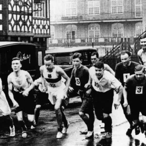 The Great Walk, Spring Walk 1939. An annual sporting event held at Cadbury The Great Walk, Spring Walk 1939. An annual sporting event held at Cadbury