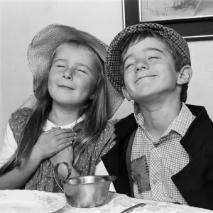 Greetland Siblings Win National Bisto Ambassador Print