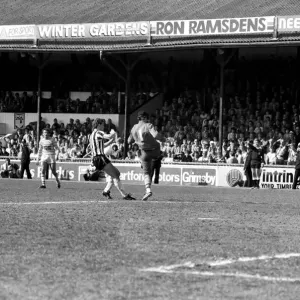 Grimsby 0 v. Chelsea 1. May 1984 MF15-12-021 Grimsby 0 v. Chelsea 1. May 1984 MF15-12-021