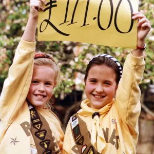 Guisborough Brownies Rosemarie Brownlie and Emma Bennington, both 9 Guisborough Brownies Rosemarie Brownlie and Emma Bennington, both 9