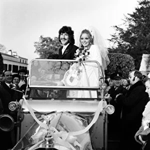 Guitarist Alan Blakley of the tremeloes Pop Group married Lyn Stevens at St