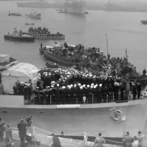 H. M. S. Amethyst arrivesback at Portsmouth following the "Yangtese Incident"