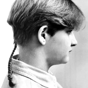 El cabello - El peinado de Helen Richards (13) de Dinas Powis quien es alumna de St Cyres.