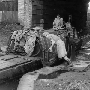 Hard Realities: Its a man-sized job shifting a huge timbered canal narrow boat Hard Realities: Its a man-sized job shifting a huge timbered canal narrow boat