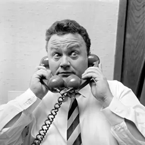 Harry Secombe in his dressing room at the London Palladium. October 1966 W9260-002