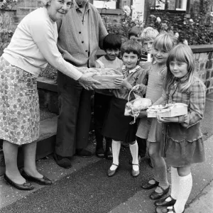 Harvest Surprise Print - 16th October 1985 Harvest Surprise Print - 16th October 1985