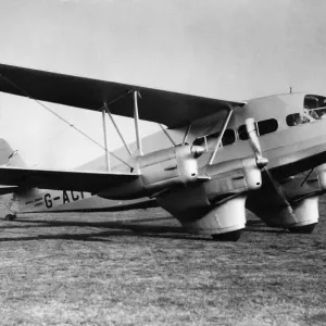 Un avion de Havilland D. H. 86 de l'Imperial Airways nommé Diana.