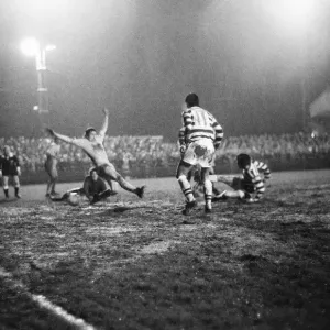 Hayes 0-1 Reading, FA Cup 2nd Round Replay at Church Road, Tuesday 12th December 1972 Hayes 0-1 Reading, FA Cup 2nd Round Replay at Church Road, Tuesday 12th December 1972
