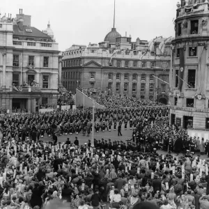The head of Her Majesty Procession comprised of Five Companies of the Foot Guards The head of Her Majesty Procession comprised of Five Companies of the Foot Guards