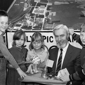 Helping to promote the Kirklees Primary Science and Technology Fair is Mr Bill Warnock Helping to promote the Kirklees Primary Science and Technology Fair is Mr Bill Warnock