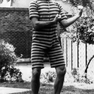 Henry Cooper in Vintage Swimwear Print 00197