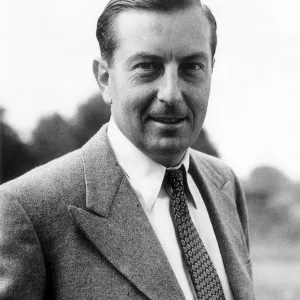 Henry Cotton Golfer at Golf Tournament Richmond Drew 8th August 1945 Henry Cotton Golfer at Golf Tournament Richmond Drew 8th August 1945