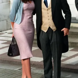 Henry Dent Brocklehurst avec sa femme Lily Dent Brocklehurst à un mariage italien. Henry Dent Brocklehurst avec sa femme Lily Dent Brocklehurst à un mariage italien.