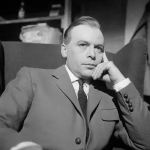 Herbert Lom 1963 Who plays Inspector Clouseau Herbert Lom 1963 Who plays Inspector Clouseau