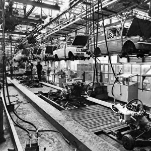 The Hillman car production line at their Linwood factory in Scotland. Circa 1970 P008103